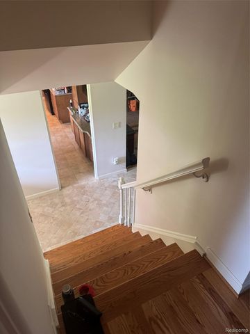 6925 Windham Lane, Bloomfield Charter Township, MI 48301