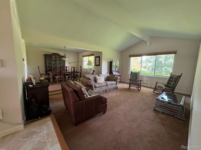 6925 Windham Lane, Bloomfield Charter Township, MI 48301