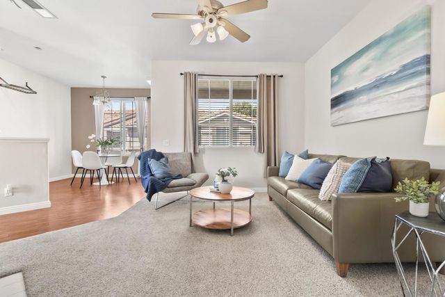 10766 Sabre Hill 258, San Diego, CA 92128