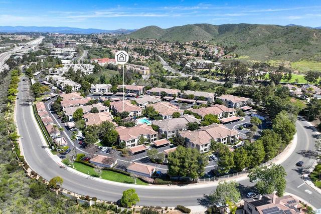 10766 Sabre Hill 258, San Diego, CA 92128