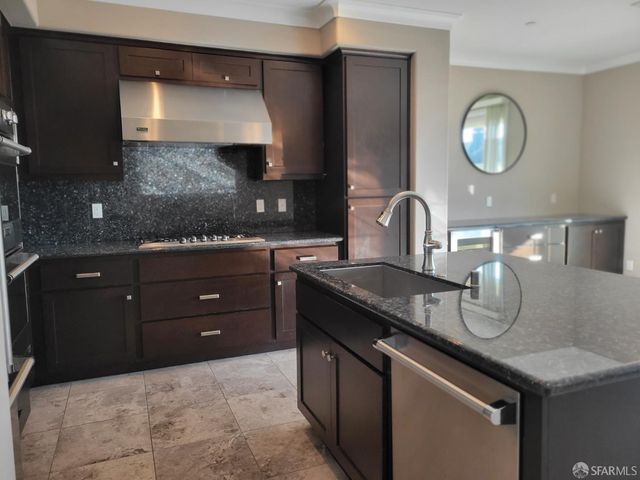 138 Summit Way 138, San Francisco, CA 94132