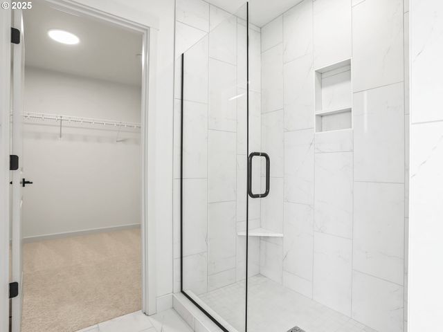 403 W 19TH St, La Center, WA 98629