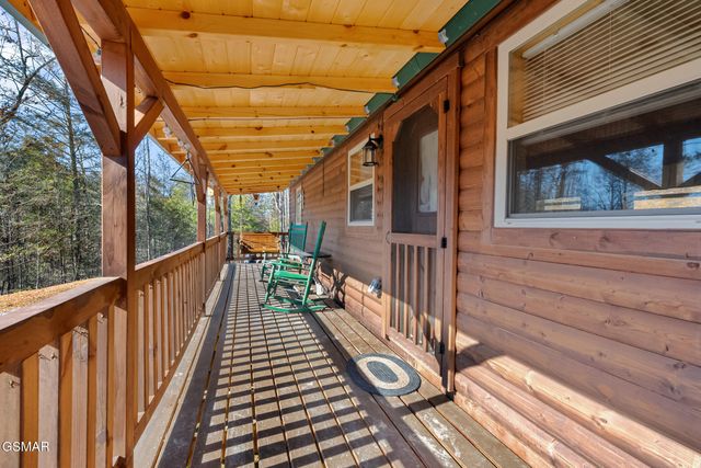 1768 Rich Mountain Way, Sevierville, TN 37876