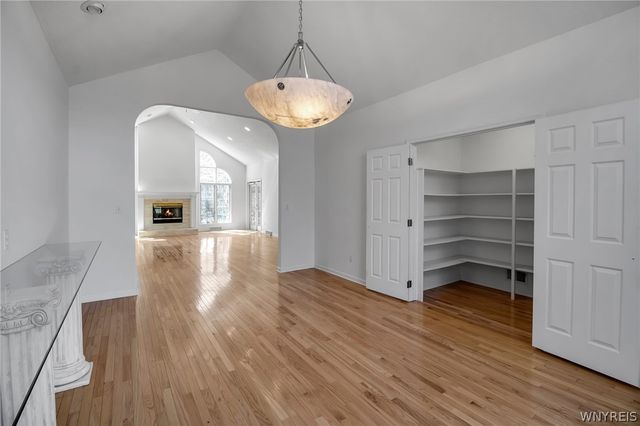 11 Brambly Court, Amherst, NY 14221