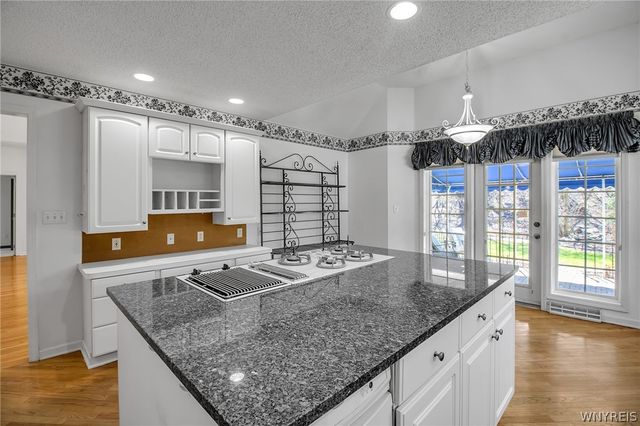 11 Brambly Court, Amherst, NY 14221