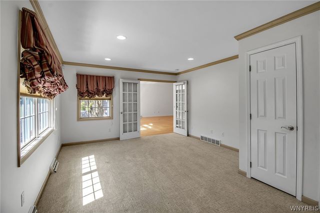 11 Brambly Court, Amherst, NY 14221