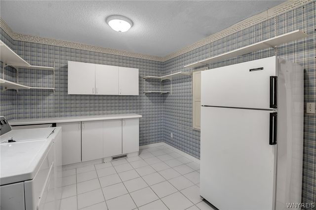 11 Brambly Court, Amherst, NY 14221