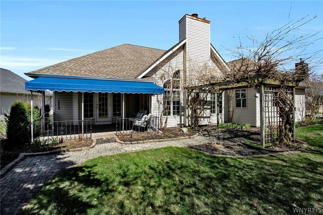 11 Brambly Court, Amherst, NY 14221