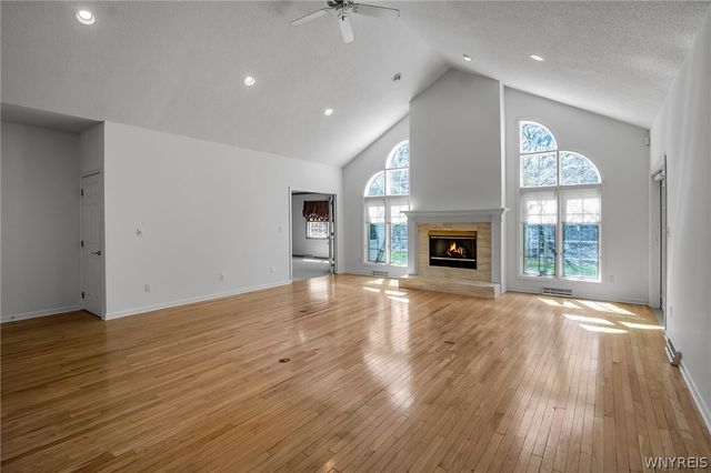 11 Brambly Court, Amherst, NY 14221