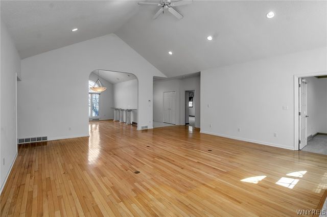 11 Brambly Court, Amherst, NY 14221