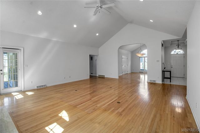 11 Brambly Court, Amherst, NY 14221