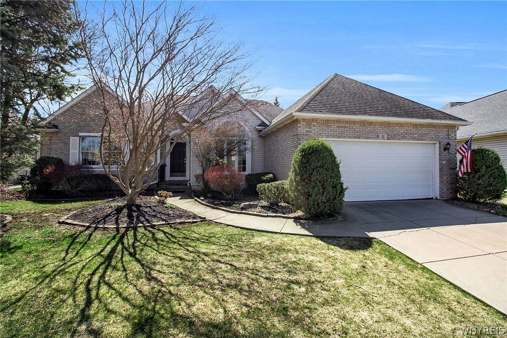 11 Brambly Court, Amherst, NY 14221