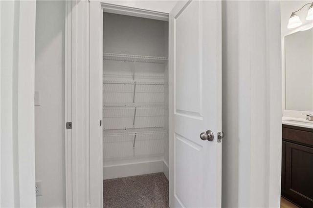 1676 Gunnin NW Trace, Atlanta, GA 30318