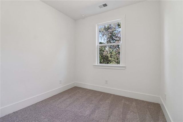 1676 Gunnin NW Trace, Atlanta, GA 30318