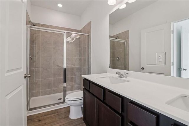 1676 Gunnin NW Trace, Atlanta, GA 30318