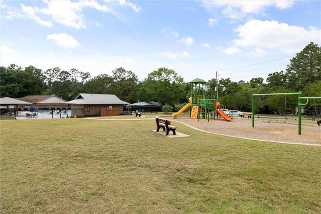 331 Ridgewood Drive, Daphne, AL 36526