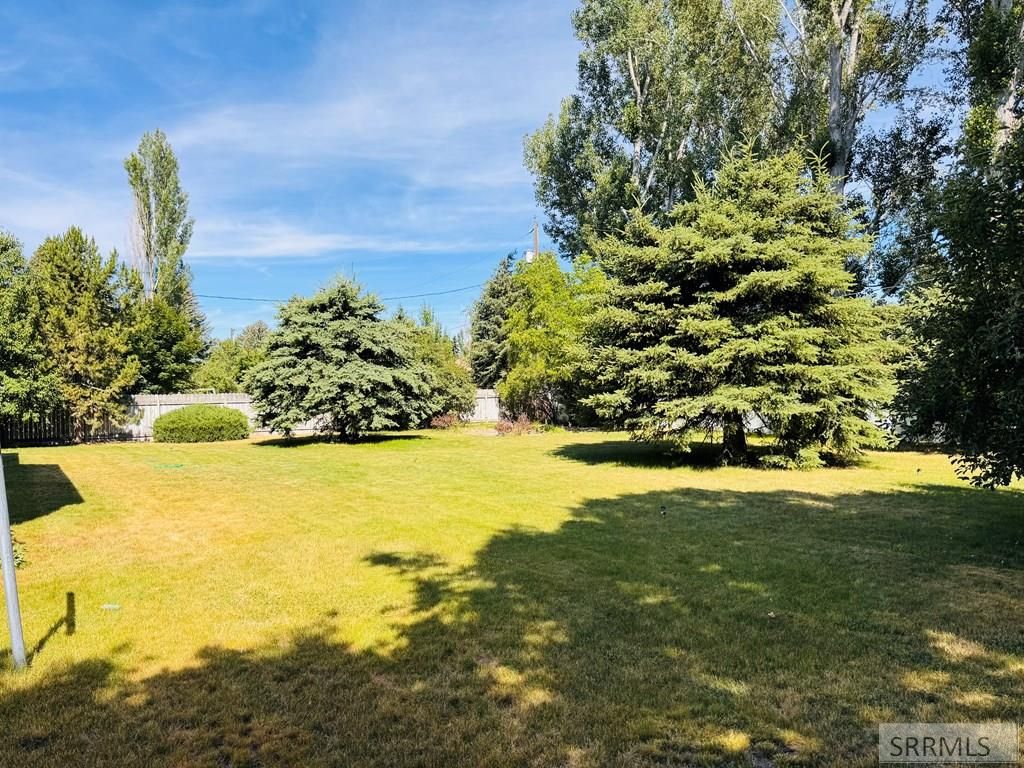 Image 6 of property listing at 394 W 145 N, Blackfoot, ID 83221