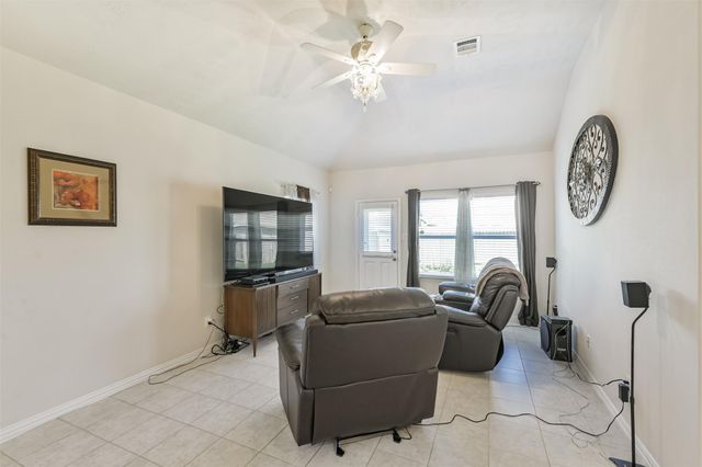 7527 Windsor Valley Lane, Houston, TX 77049