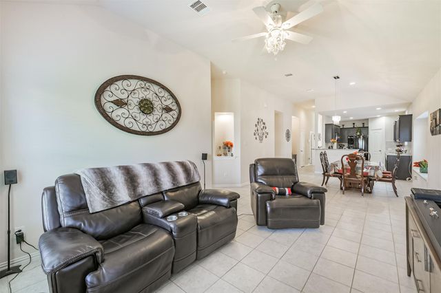 7527 Windsor Valley Lane, Houston, TX 77049