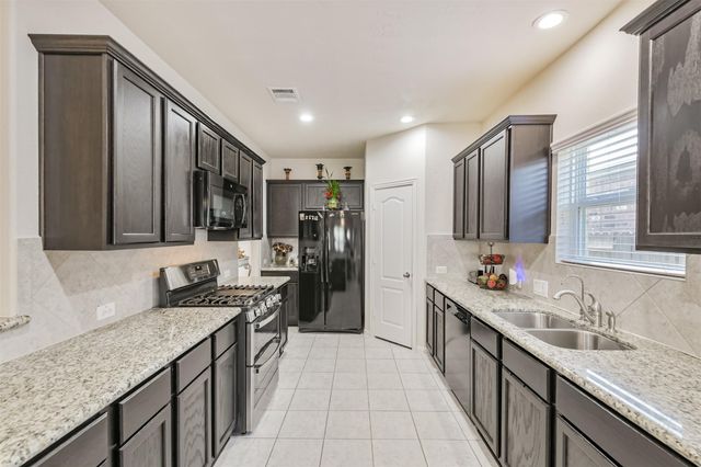 7527 Windsor Valley Lane, Houston, TX 77049