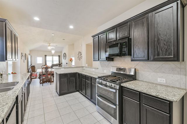 7527 Windsor Valley Lane, Houston, TX 77049