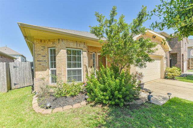 7527 Windsor Valley Lane, Houston, TX 77049