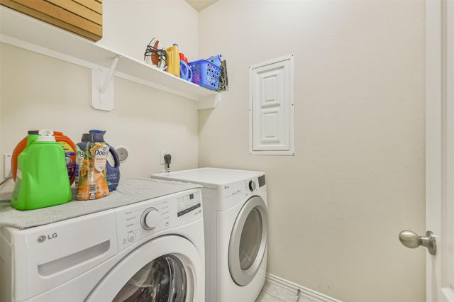 7527 Windsor Valley Lane, Houston, TX 77049