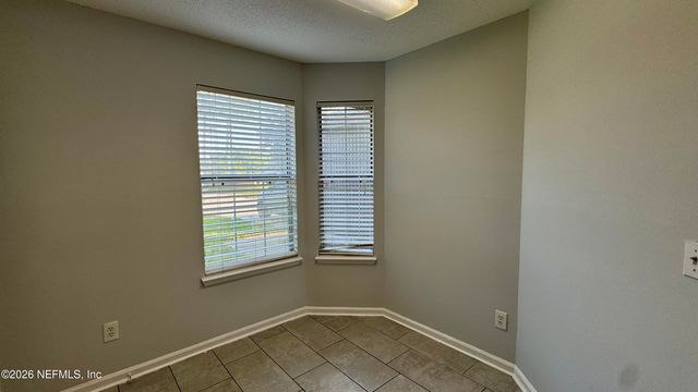 11766 WHITE HORSE Road, Jacksonville, FL 32246