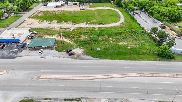 1220 Fort Worth Highway, Weatherford, TX 76086