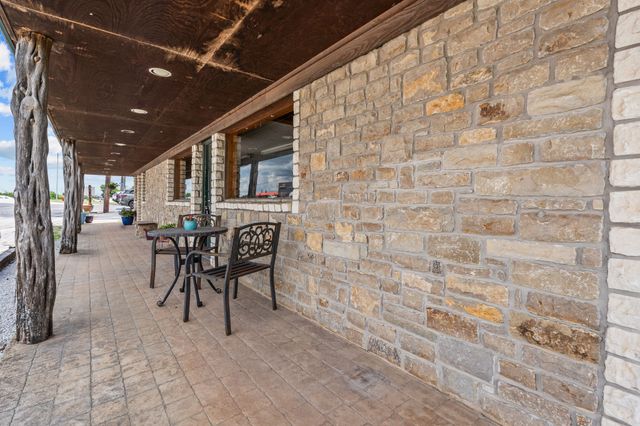 1220 Fort Worth Highway, Weatherford, TX 76086