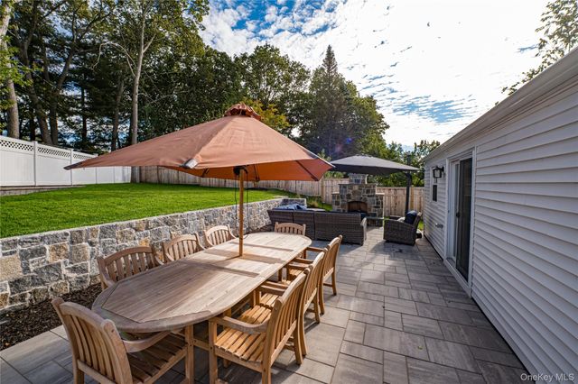 159 Saint Nicholas Avenue, Smithtown, NY 11787