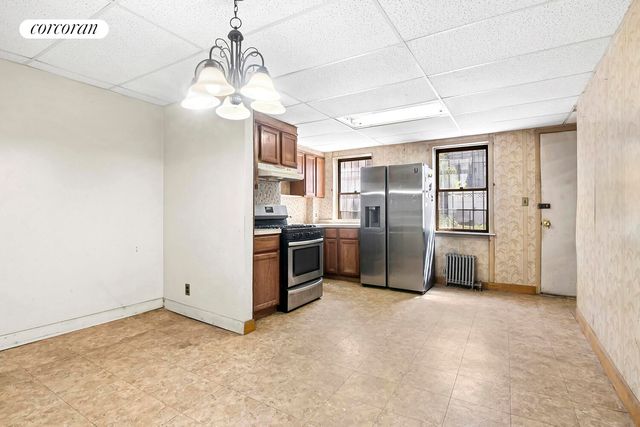 588 MONROE Street, New York City, NY 11221