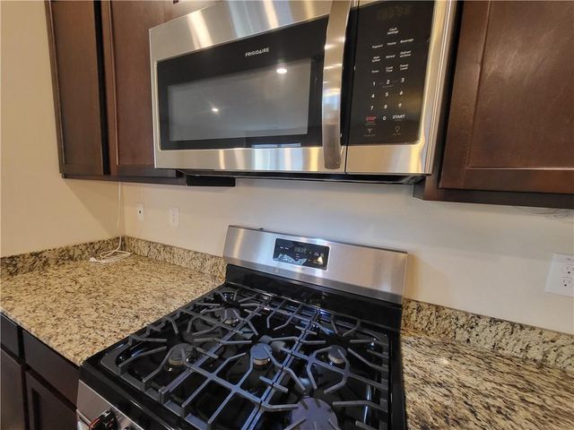 203 Ivey Hollow Circle, Dawsonville, GA 30534