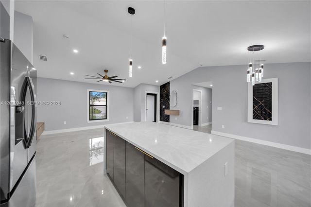 2124 NE 16th Place, Cape Coral, FL 33909