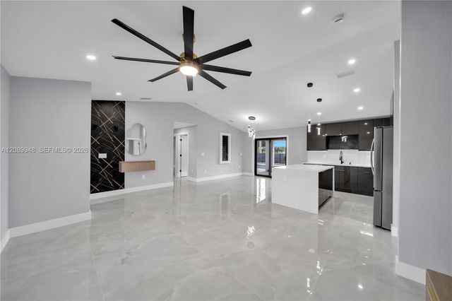 2124 NE 16th Place, Cape Coral, FL 33909