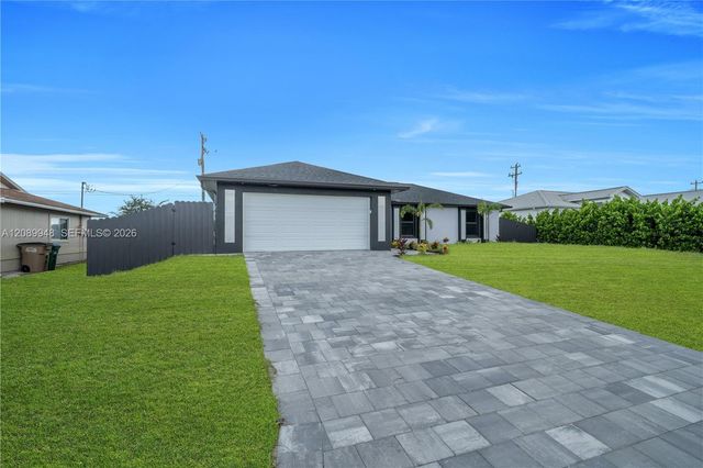 2124 NE 16th Place, Cape Coral, FL 33909