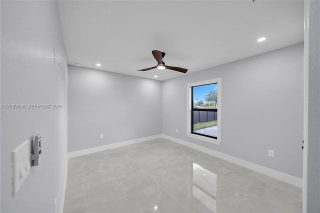 2124 NE 16th Place, Cape Coral, FL 33909