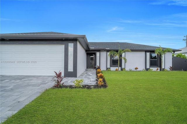 2124 NE 16th Place, Cape Coral, FL 33909