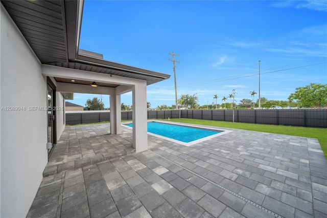 2124 NE 16th Place, Cape Coral, FL 33909