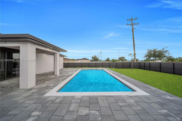 2124 NE 16th Place, Cape Coral, FL 33909