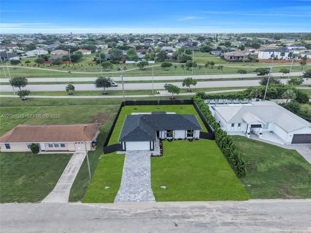 2124 NE 16th Place, Cape Coral, FL 33909