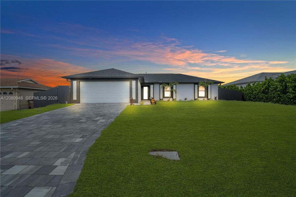 2124 NE 16th Place, Cape Coral, FL 33909