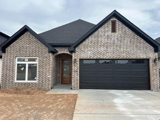 304 Edgewood Circle, Little Rock, AR 72223