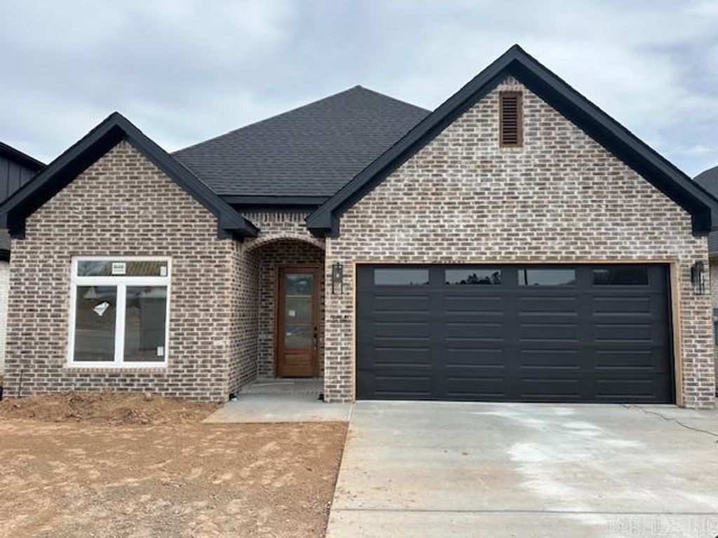 304 Edgewood Circle, Little Rock, AR 72223