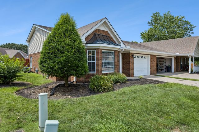 335 Forest Glen Cir, Murfreesboro, TN 37128