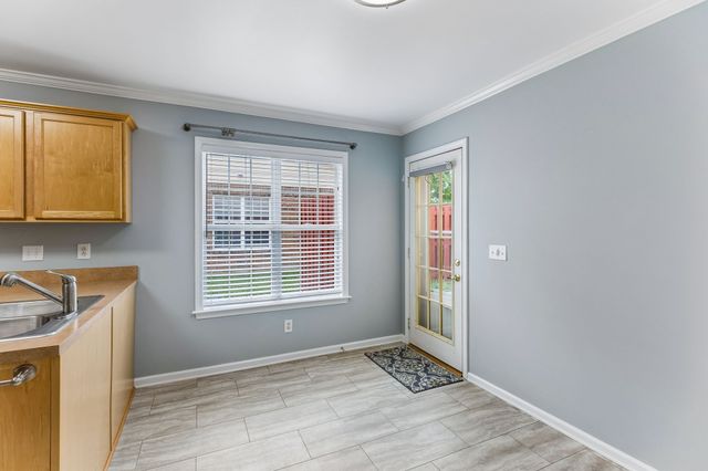 335 Forest Glen Cir, Murfreesboro, TN 37128