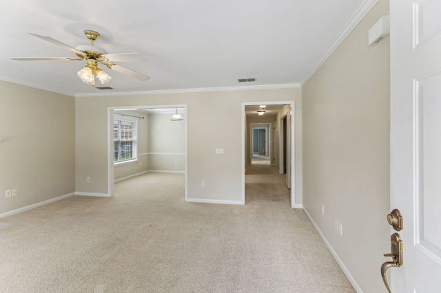 335 Forest Glen Cir, Murfreesboro, TN 37128