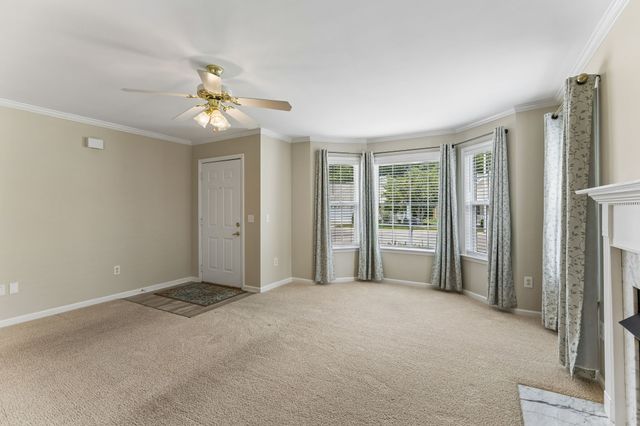335 Forest Glen Cir, Murfreesboro, TN 37128