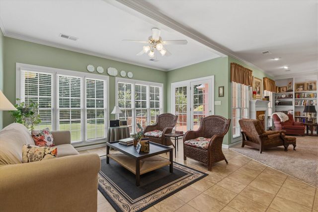 1791 WOOD OAK DR, Cordova, TN 38016