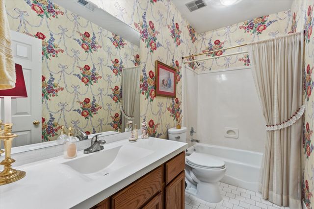 1791 WOOD OAK DR, Cordova, TN 38016